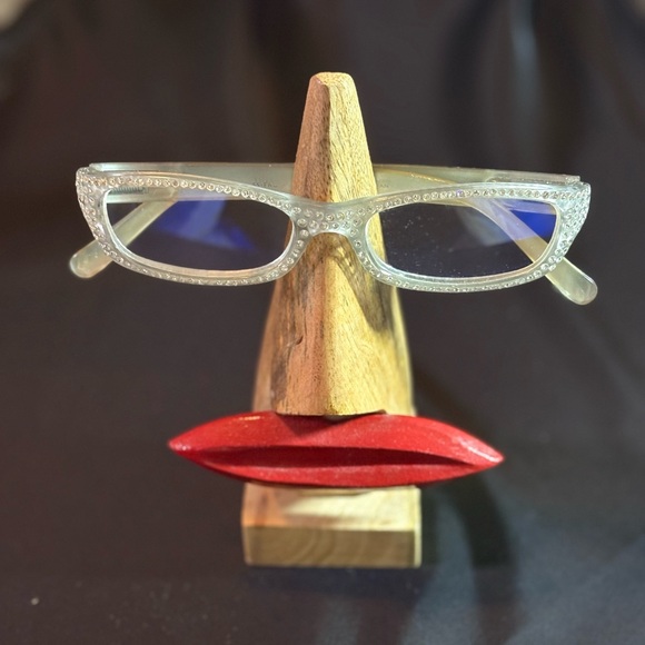 Rhinestone Cat Eye Reading Glasses +1.50 Strength – Clear Frame with case - Picture 2 of 4